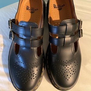 Doc Martens Mary Janes